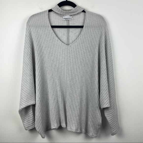 URBAN OUTFITTERS Gray Grey Ribbed Collar Long Sleeve Light Sweater Small S - Picture 1 of 10